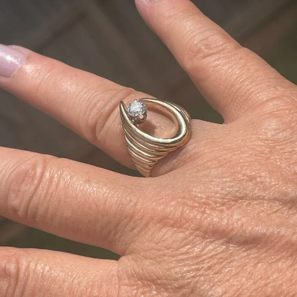 ***UNIQUE*** 1/2 Carat Heavy Diamond Horseshoe Ring Size Approx. 7.5 - Picture 2 of 7